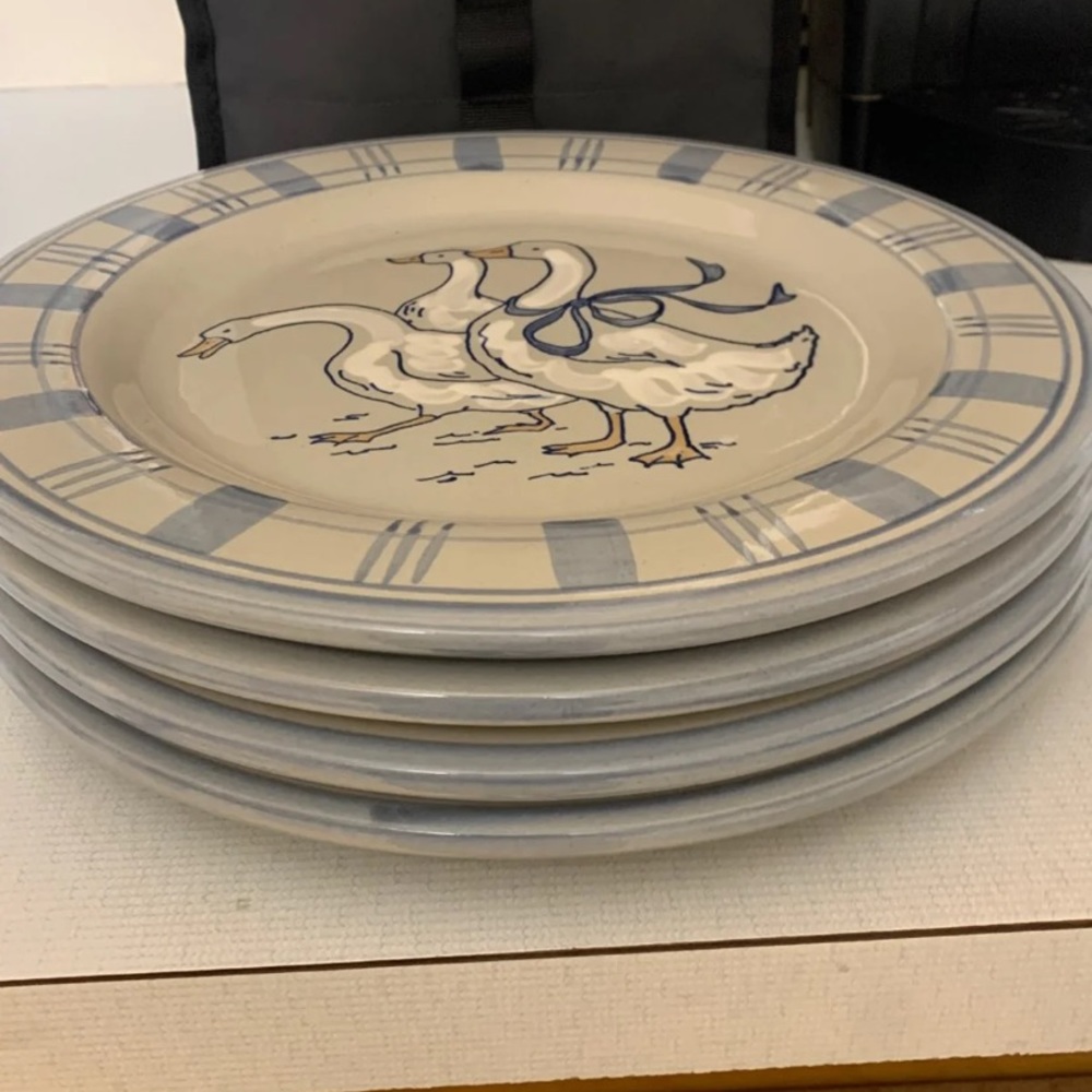 Dinner Plates - Picture 2 of 4